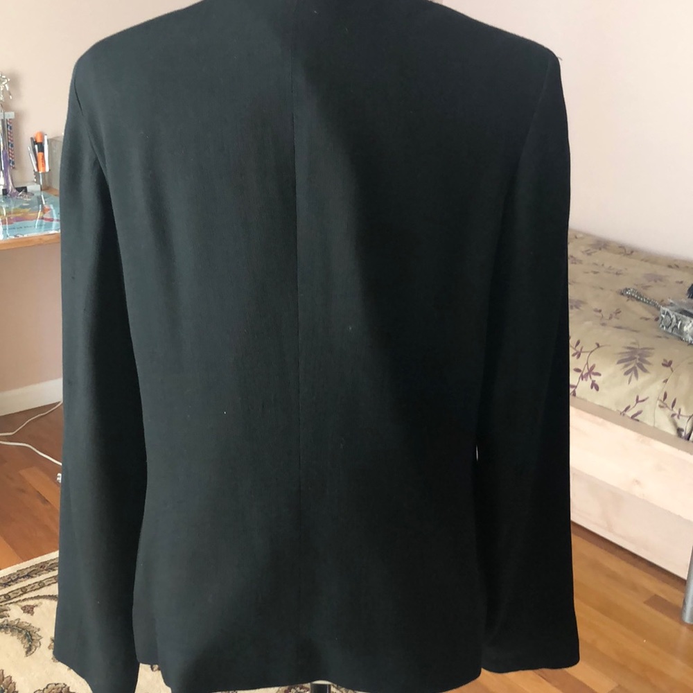 Woman’s Jacket - Picture 3 of 5